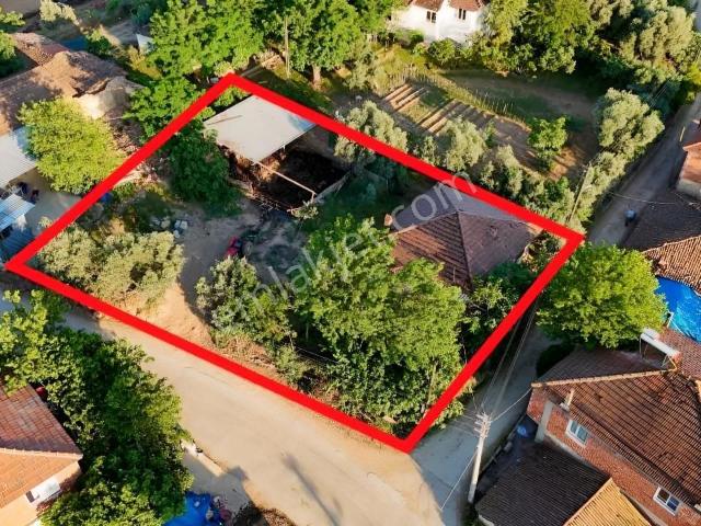 Avunduruk Mahhalesinde Ana Yol Cepheli Müstakil Ev Ve Dam