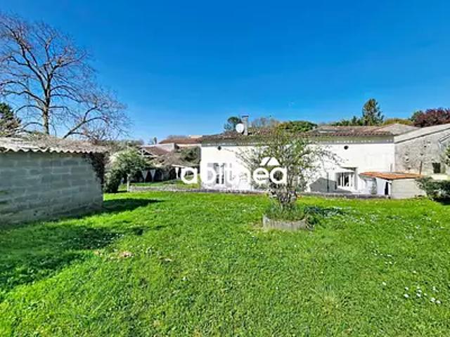 Avy 17800 Achat / Vente maison 4 pièces t4
