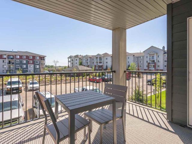 Axxess 3 Bedroom Apartment for Rent at 930 156 St Nw, Edmonton, AB T6R 0N8 Terwillegar South