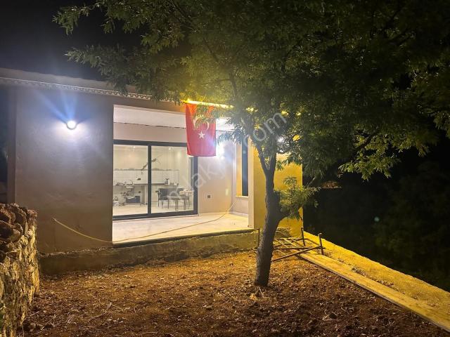 Çay Arasında Satılık Muhteşem Manzaralı Yayla Evi