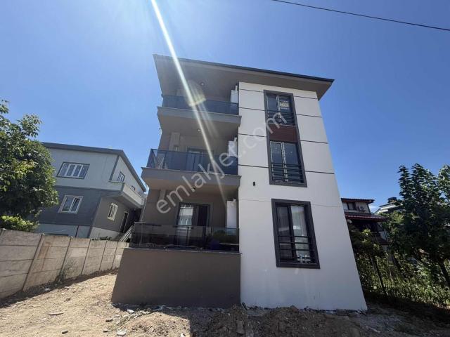 Ayşe Emlak'tan Arifbeyde Kiralık Daire