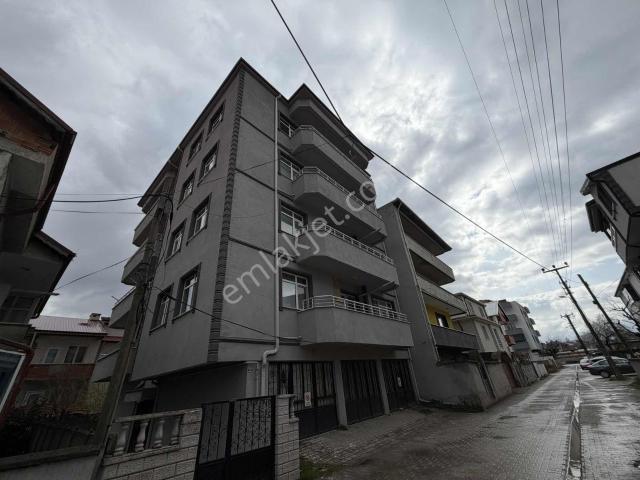 Ayşe Emlaktan Arifbeyde Satılık 3+1 Daire