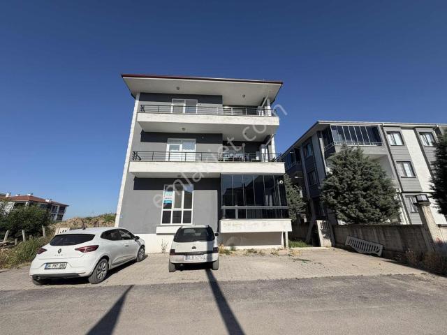Ayşe Emlak'tan Fatih Mahallesinde Geniş 3+1 Kiralık Daire
