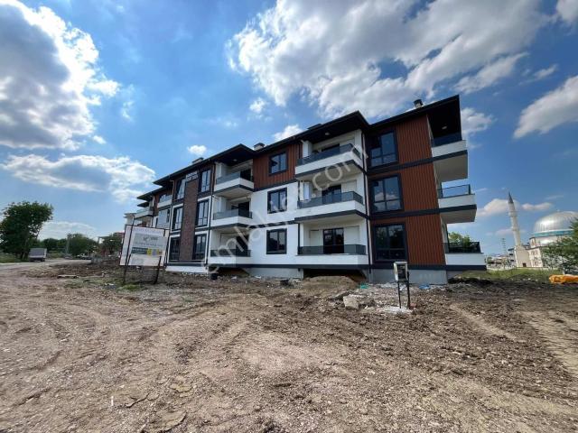Ayşe Emlak'tan Sıfır 2+1 Geniş Kiralık Daire