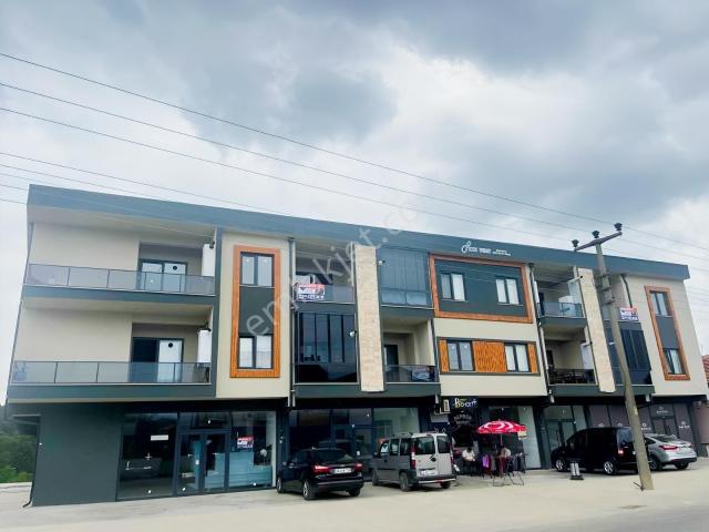 Ayşe Emlak'tan Satılık 2+1 Asansörlü Kapalı Garajlı Daire