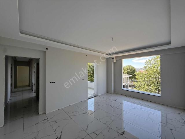 Ayşe Emlaktan Satılık 2+1 Sıfır Lüks Geniş Daire