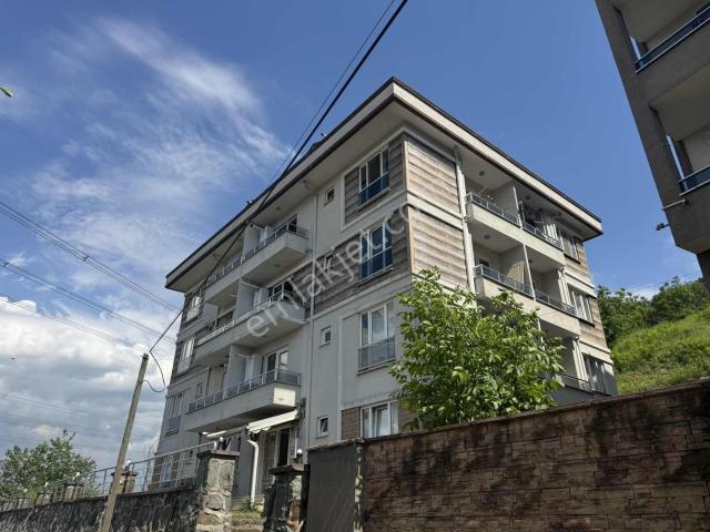 Ayşe Emlak'tan Serdivanda Satılık 2+1 Daire