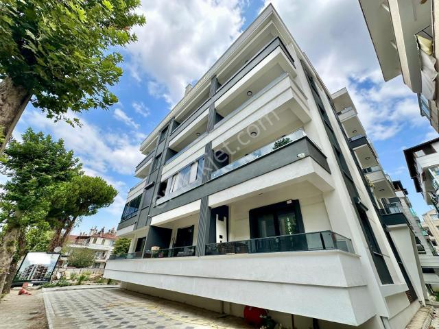 ꧁ay Emlaktan꧂akçay Kordonda Denize 50 M Öncephe Arakat Kazdağları Eteklerinde Satılık 2+1 Lüx Daire