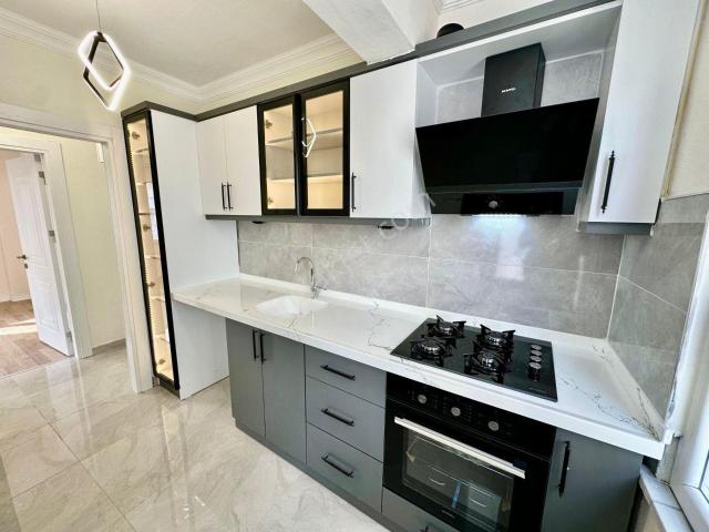 ꧁ay Emlaktan꧂akçay Merkezde Cuma Pazarında Denize 400 M Satılık 2+1 Arakat Daire