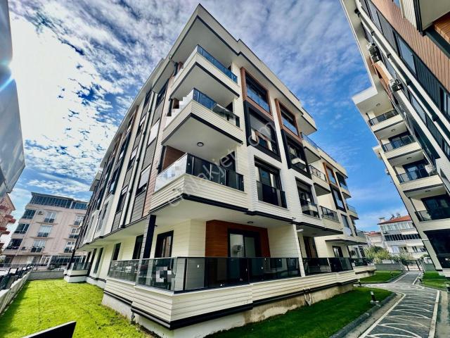 ꧁ay Emlaktan꧂akçay'da Denize Sadece 600 Mt Ebeveyn Banyolu Satılık 3+1 Ultra Lüks Dublex Daire