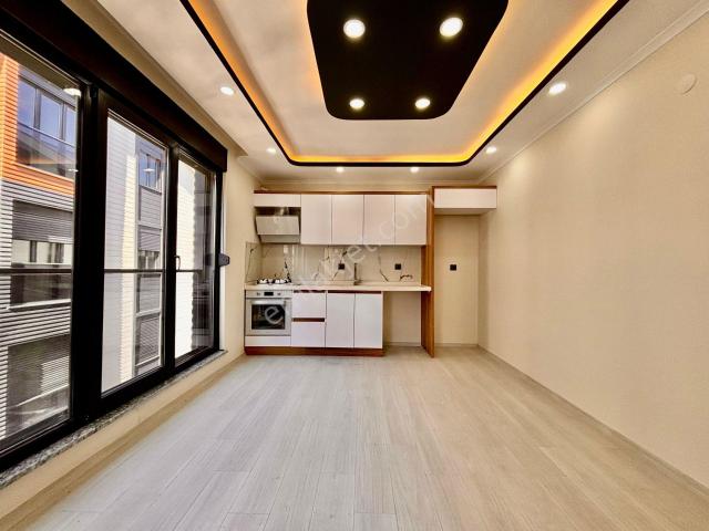 ꧁ay Emlaktan꧂akçay'da Denize Sadece 600 Mt Ebeveyn Banyolu Satılık 3+1 Ultra Lüks Dublex Daire