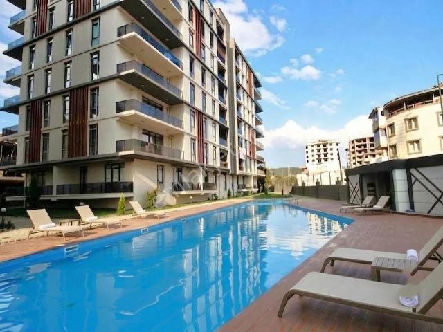 ꧁ay Emlaktan꧂kadıköy'de Yüzme Havuzlu Arakat Ön Cephe Yüksek Kredili Satılık 3+1 Daire