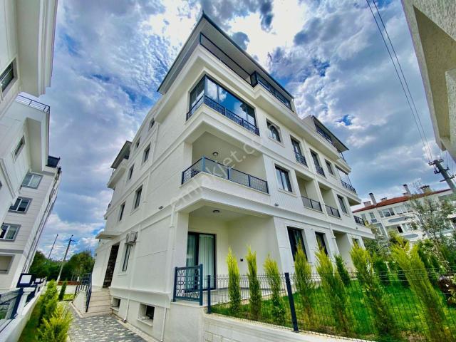 ꧁ay Emlaktan꧂oksijen Deposu Zeytinli'de Bahçe Kullanımlı Müstakil Tadında Satılık 1+1 Şık Daire