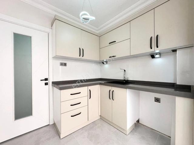 ꧁ay Emlaktan꧂sarıkızda İçi Komple Yenilenmiş Arakat Denize Yakın Satılık 2+1 Lüx Daire