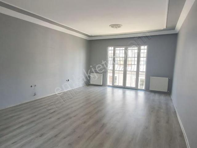 Çayırova Akse De Site İçi Asansörlü 3+1 Kiralık Daire