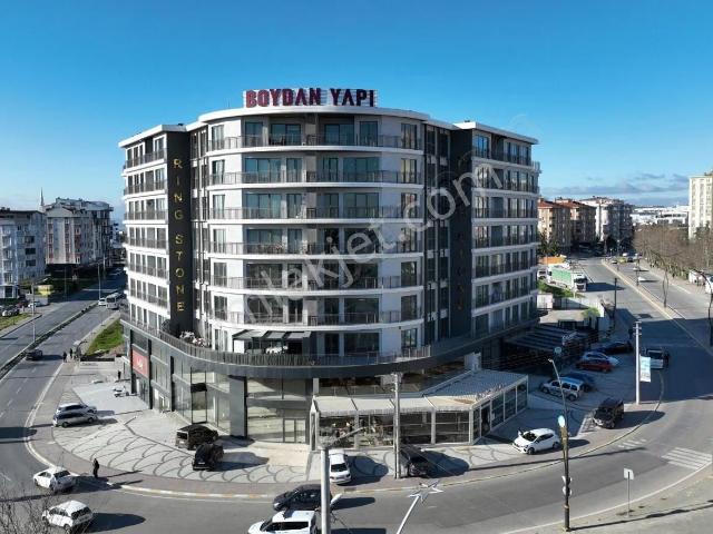 Çayırova Emek'te Boydan Yapı'da 450 M2 Kiralık Dükkan