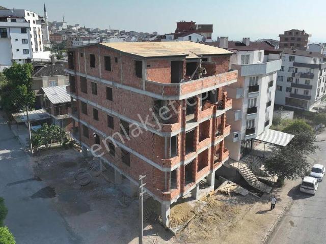 Çayırova Emekte Mutlukentin Dibinde Ebeveyn Banyolu 3+1 Dubleks