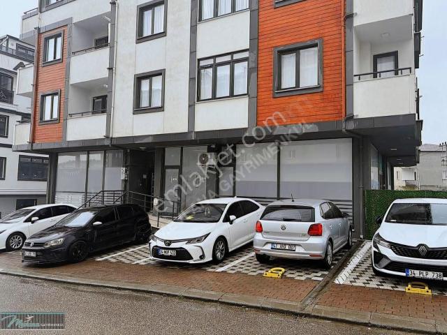 Çayırova Emek'te Satılık 406 M² Kiralık Dükkan & Mağaza