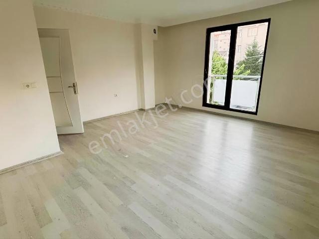 Çayırova Yeni Mahalle' De Uygun Fiyatlı Satılık Lüx 3+1 Daire