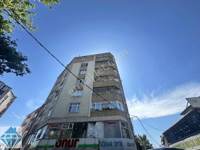 Ayazağa Son Durakta 5.kat Balkon Kapalı Mutfak Manzara 130m²3+1