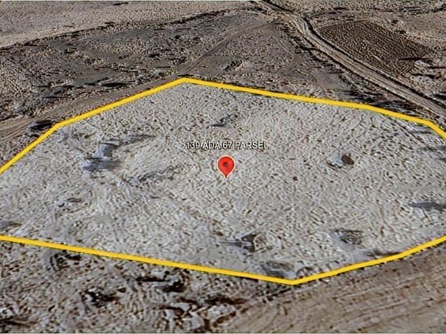 AYAŞTA TEK TAPU 9.237 M2 KADASTRO YOLU KENARI TARLA
