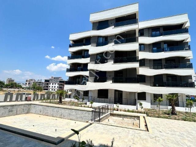 Ayanoğlunda Ultra Lüks Havuzlu Ve Ebeveynli 2+1