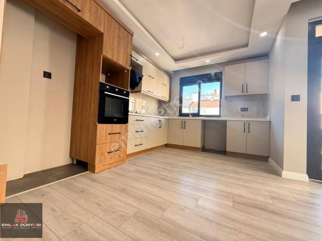 Çaybaşı Mah.burhanettin Onat Cad.dibi 5+1 190m2 Sıfır Dubleks