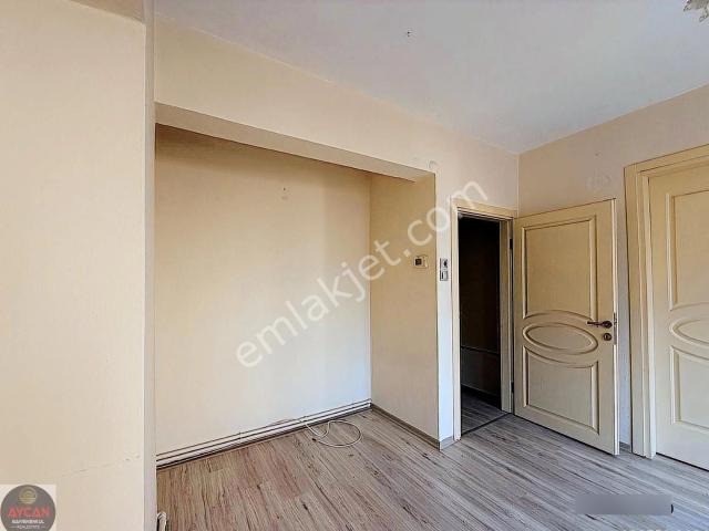 Aycan Gayrimenkulden Bentbaşı Mahallesinde Satılık 2+1 Daire