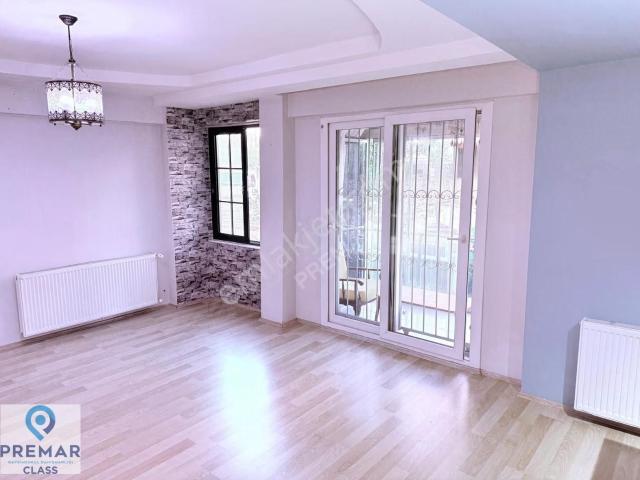 Aydın Üst Efeler Kiralık 2+1 Daire 90m², Doğalgazlı, Asansörlü