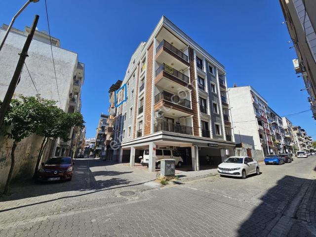 Aydın Efeler Orta Mahalle'de Eşyalı Kiralık 2+1 Daire