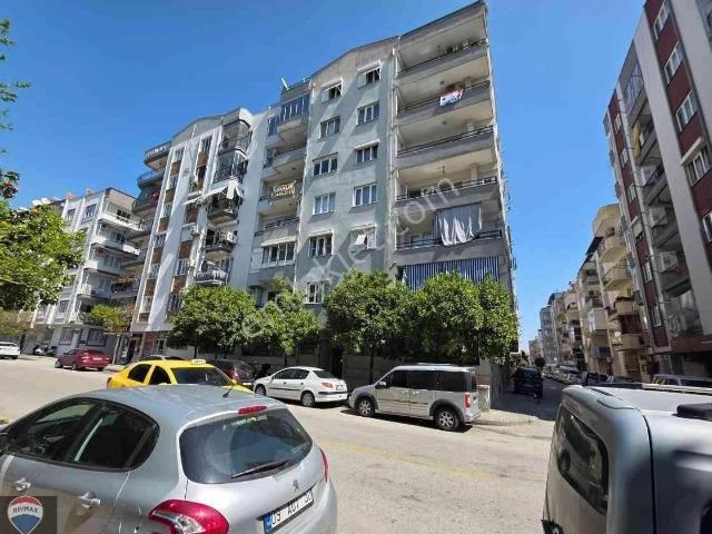 Aydın Efeler Meşrutıyet Mahallesı'nde 3+1 Ara Kat Satılık Daıre