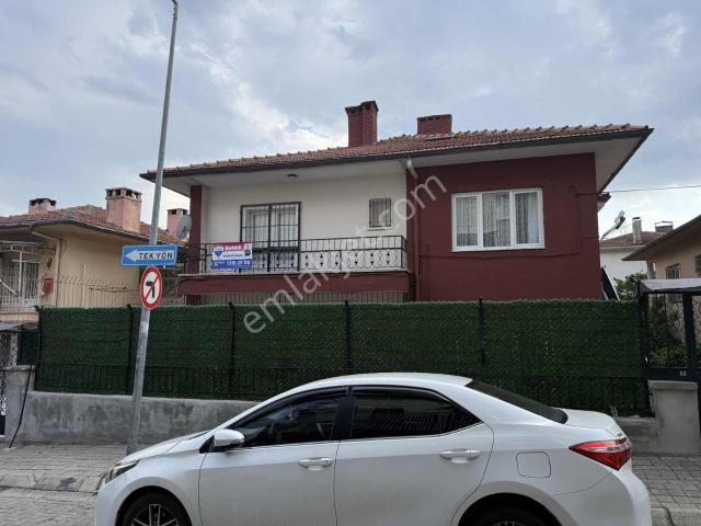 Aydın Efeler Zafer Mh'de 415 M² Arsa İçinde 3 Daireli Bina