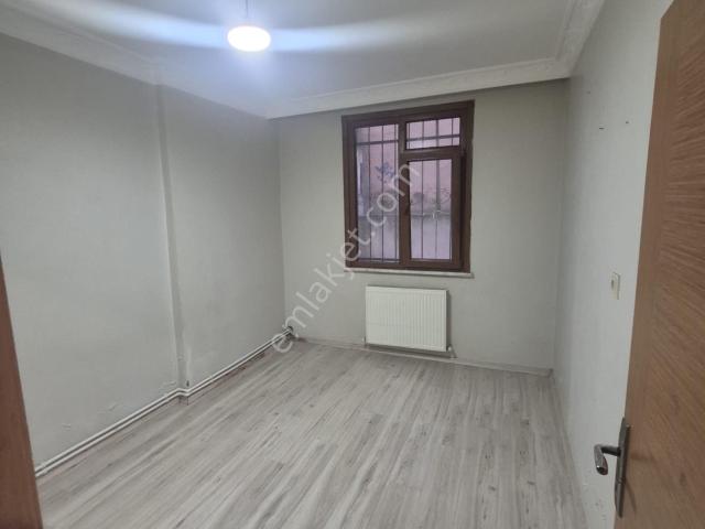 Aydın İnş.cebeci Mah 2+1 85m2 Bahçe Katı