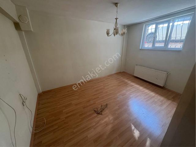 Aydın İnş. Cebeci Mah Bahçe Katı Kiralık Daire