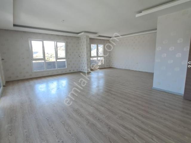 Aydın Söke Yen,kent Te Havuzlu Site İçerisin De Satılık 5+1 Dubleks Daire