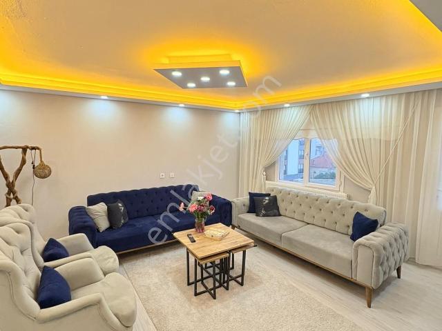 Aydın Söke Yenicami Mah Çarşı Merkezde 4+1 Doğalgazlı Geniş Teraslı Satılık Daire