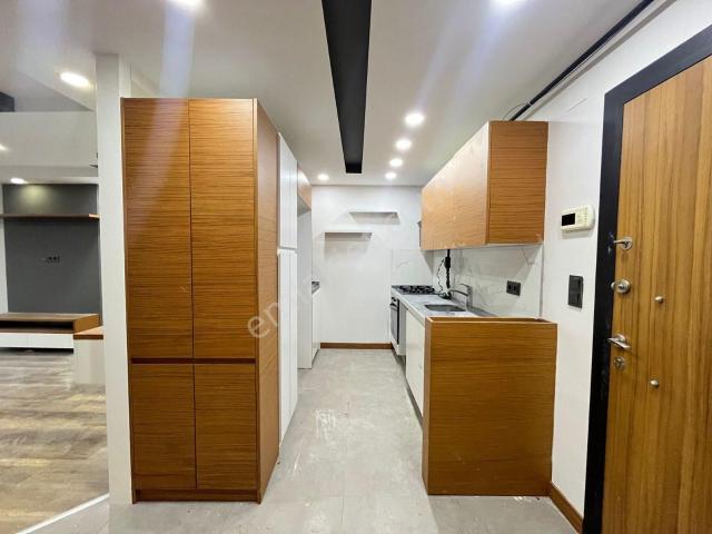 Aydınlar’da 7/24 Güvenlikli Sitede Full Yapılı 2+1 Lüks Kiralık Daire!