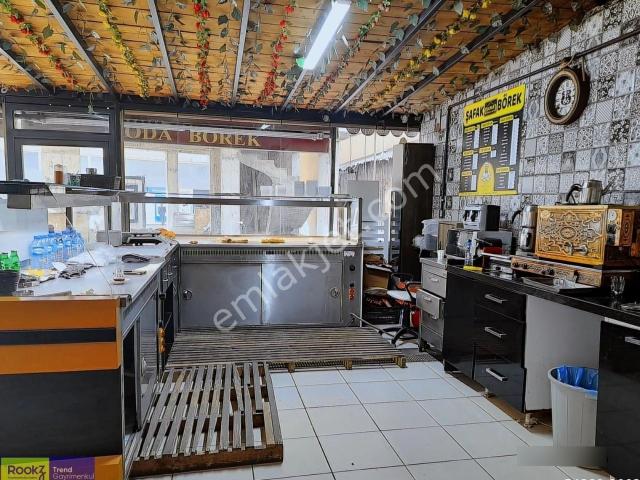 Aydınlar Mh Sultangazi Cad.üzeri Devren Kiralık Börek Salonu