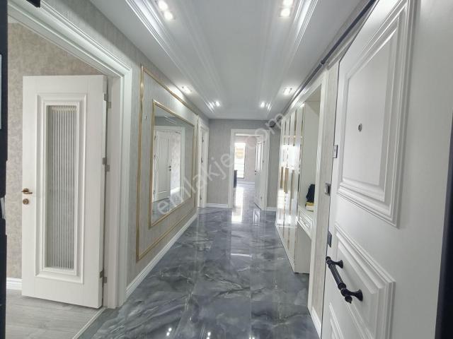 Çaydaçıra Nova Gold Sit.'de Satılık Arakat Mega Lüx 4+1 Daire.