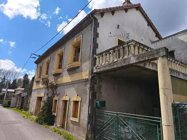 Aydat 63970 Achat / Vente maison 7 pièces t7 jardin terrasse
