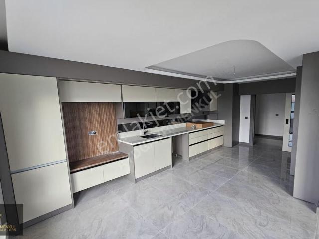 Ayd'den M.kemalde Satılık 3+1 Site Dairesi 158m2
