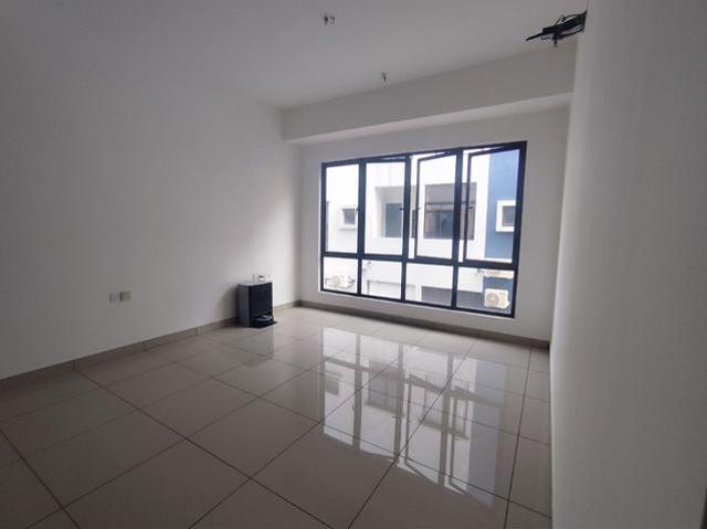 Ayden Townhouse Upper UnitSepang near KLIAERL