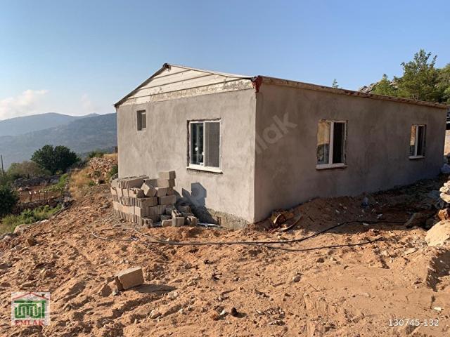 AYDINCIK'DA SATILIK 1301 m2 ARSA VE İÇİNDE MÜSTAKİL EV