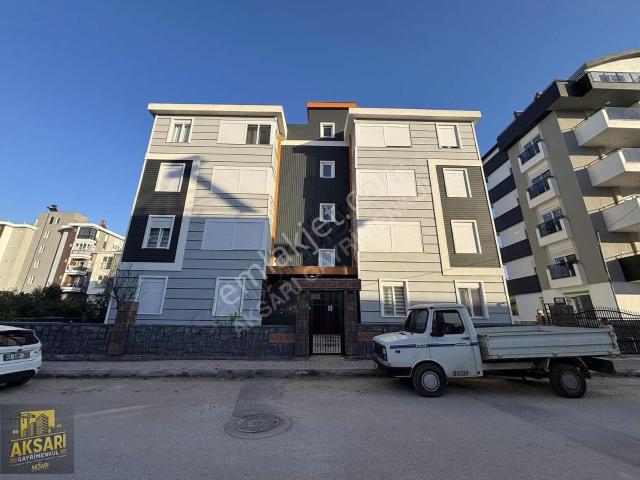 Aydoğmuş Mahallesinde 2+1 Ayrı Mutfaklı Geniş Kiralık Daire