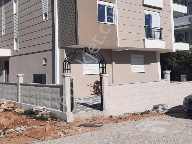 Aydoğmuş'ta Geniş 1+1 Daire Sıfır Bina, Merkezi Konum