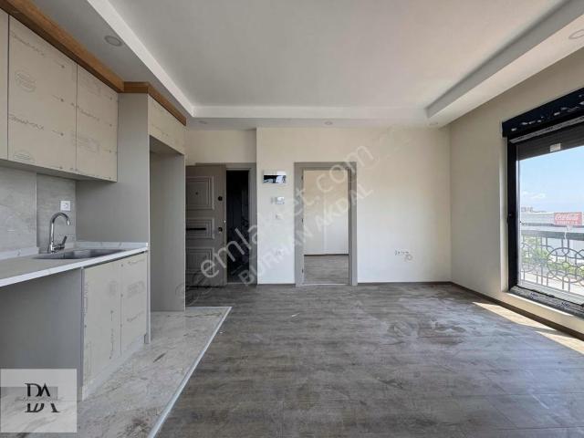 Aydoğmuş'ta Sıfır 1+1 Asansörlü Daire 38m² Net