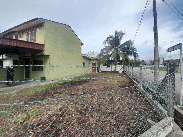 Ayer Tawar Sitiawan Teres 2 Tingkat Conner Lot di Jual Bawah MV