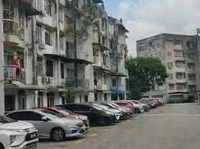 Ayers Tower Taman Kosas