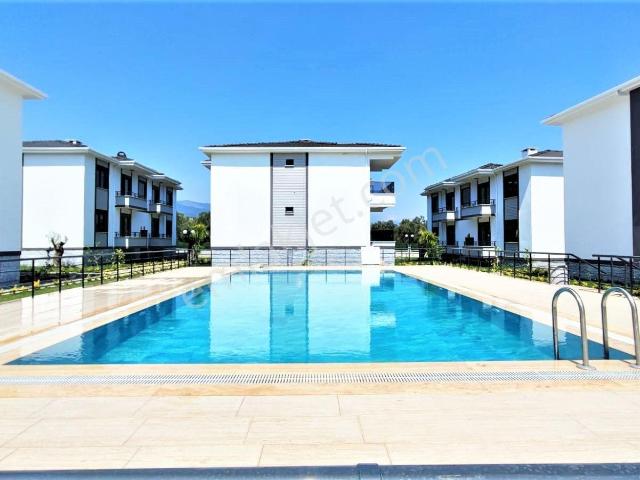 aygül'den Güre'de Sıfır Denize Çok Yakın Havuzlu Nezih Site İçi Ultra Lüks 2+1 Satılık Daire
