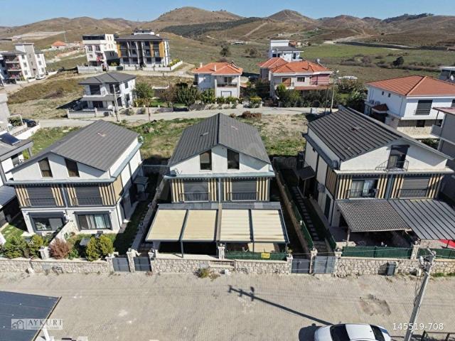 AYKURT GAYRİMENKUL'DEN ULTRA LÜKS YAPIMLI 3+1 VİLLA